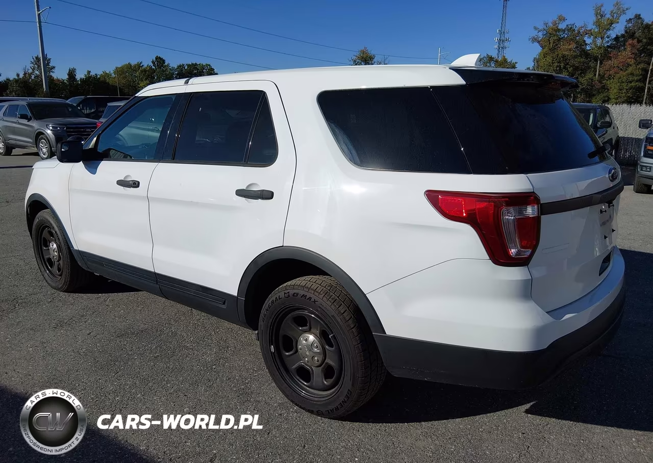 2017 Ford Utility Police Interceptor VIN:1FM5K8AR7HGE26066 - 3