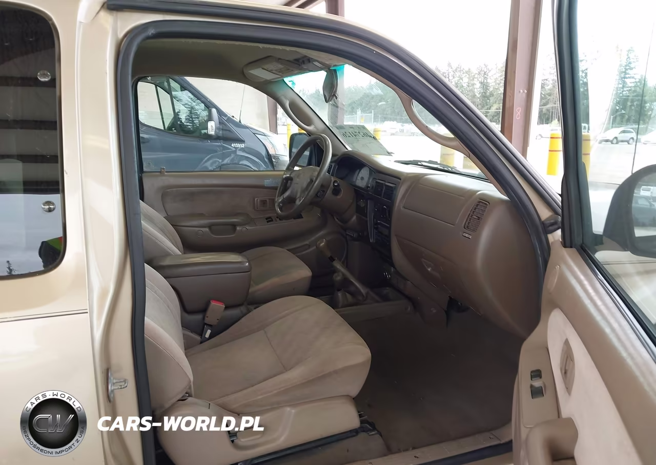 2003 Toyota Tacoma Base V6 VIN:5TEWN72N63Z273803 - 5