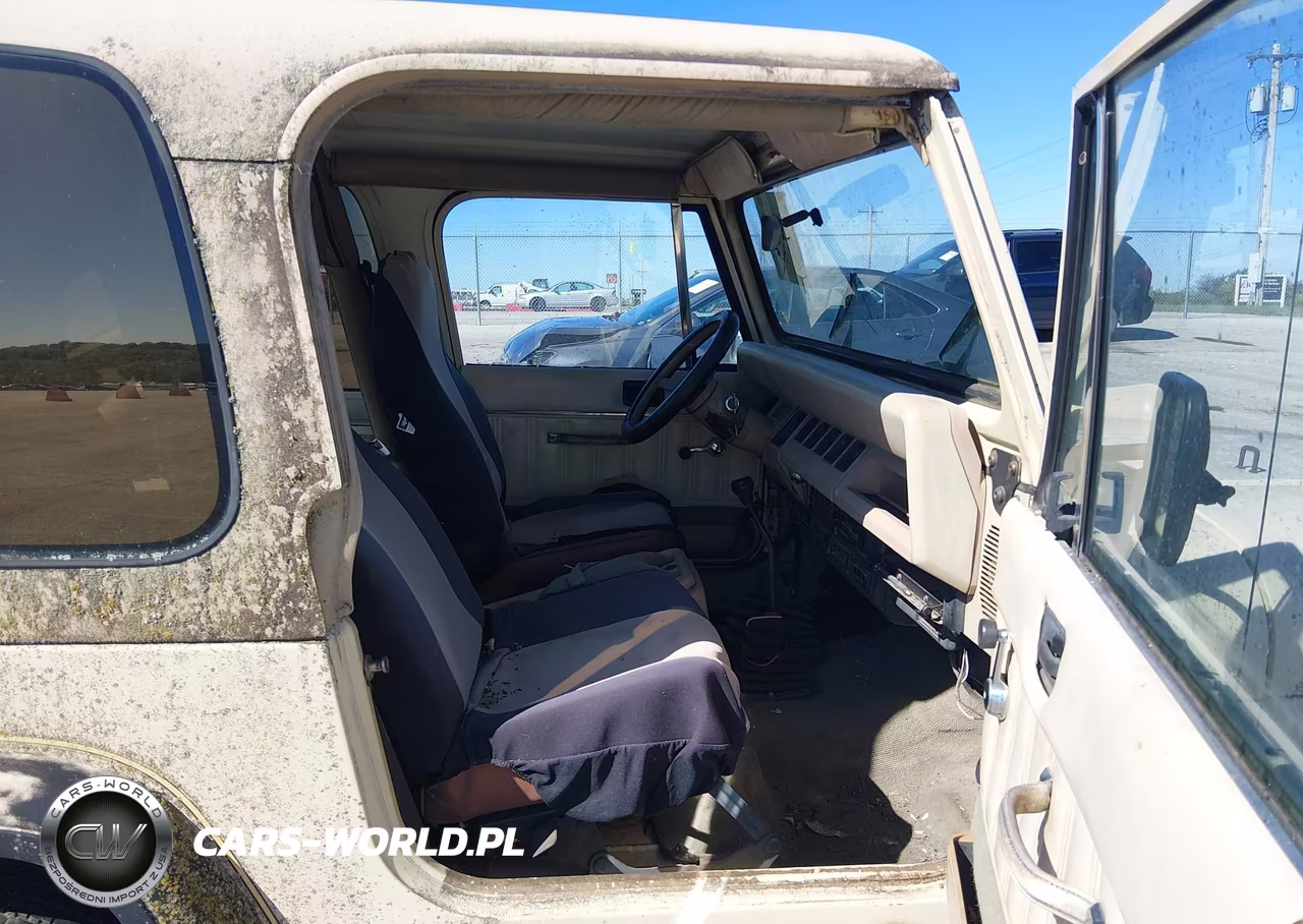 1989 Jeep Wrangler - Yj Sahara VIN:2J4FY49T1KJ130104 - 5