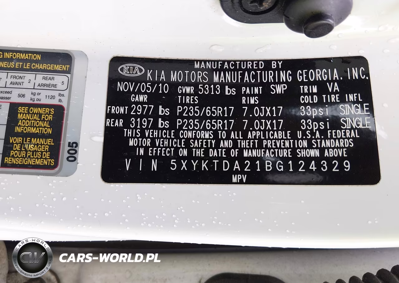 2011 Kia Sorento Lx V6 VIN:5XYKTDA21BG124329 - 9