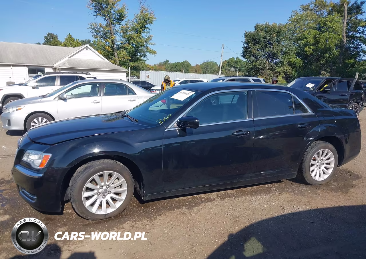 2012 Chrysler 300 VIN:2C3CCAAG5CH312907 - 13