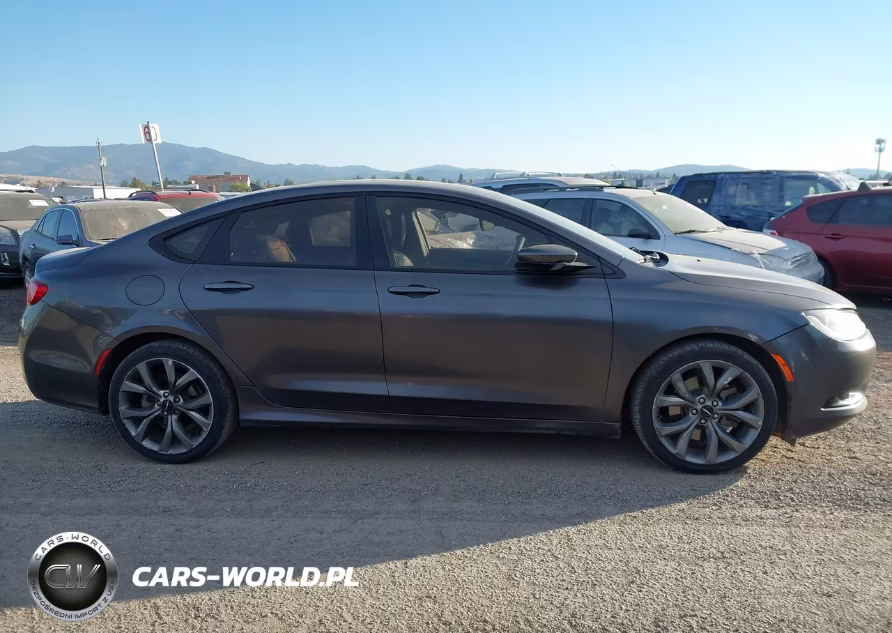 2016 Chrysler 200 S VIN:1C3CCCBGXGN138730 - 13