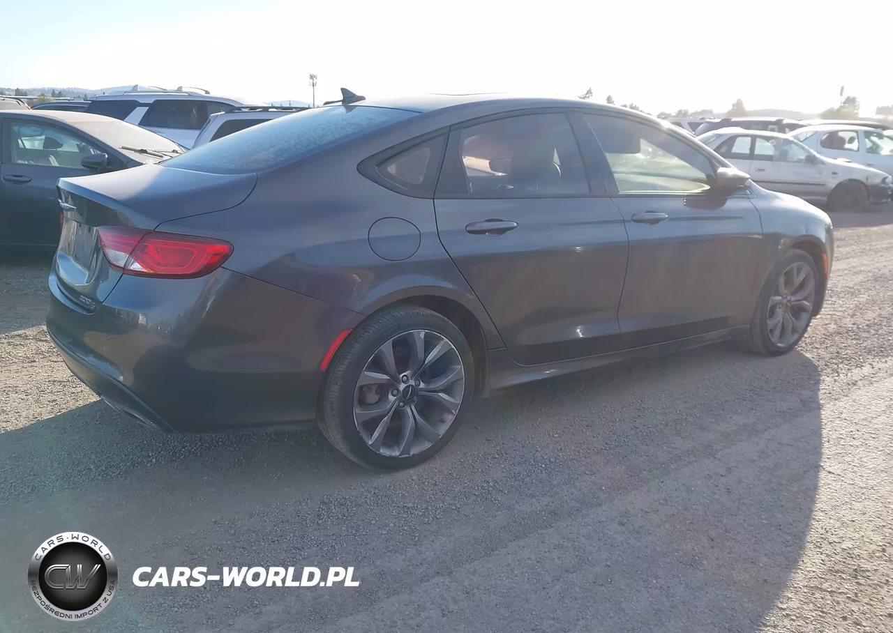 2016 Chrysler 200 S VIN:1C3CCCBGXGN138730 - 4