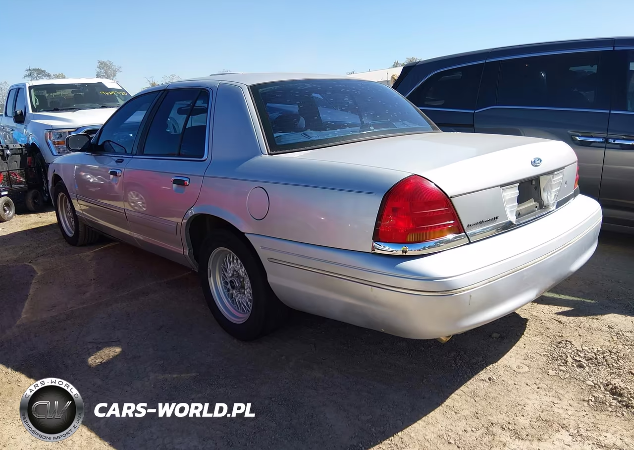2002 Ford Crown Victoria Lx VIN:2FAFP74W02X115947 - 3