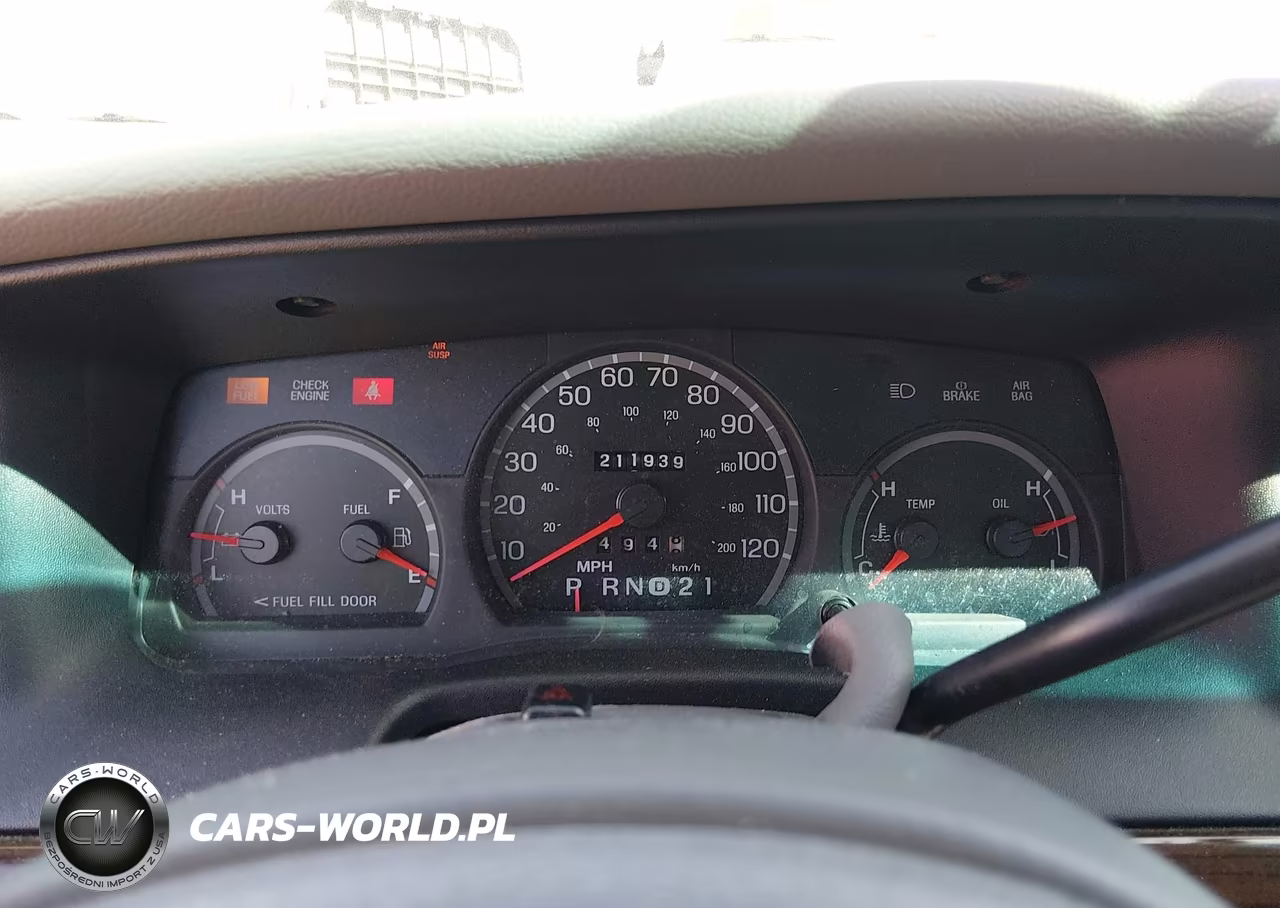 2002 Ford Crown Victoria Lx VIN:2FAFP74W02X115947 - 7