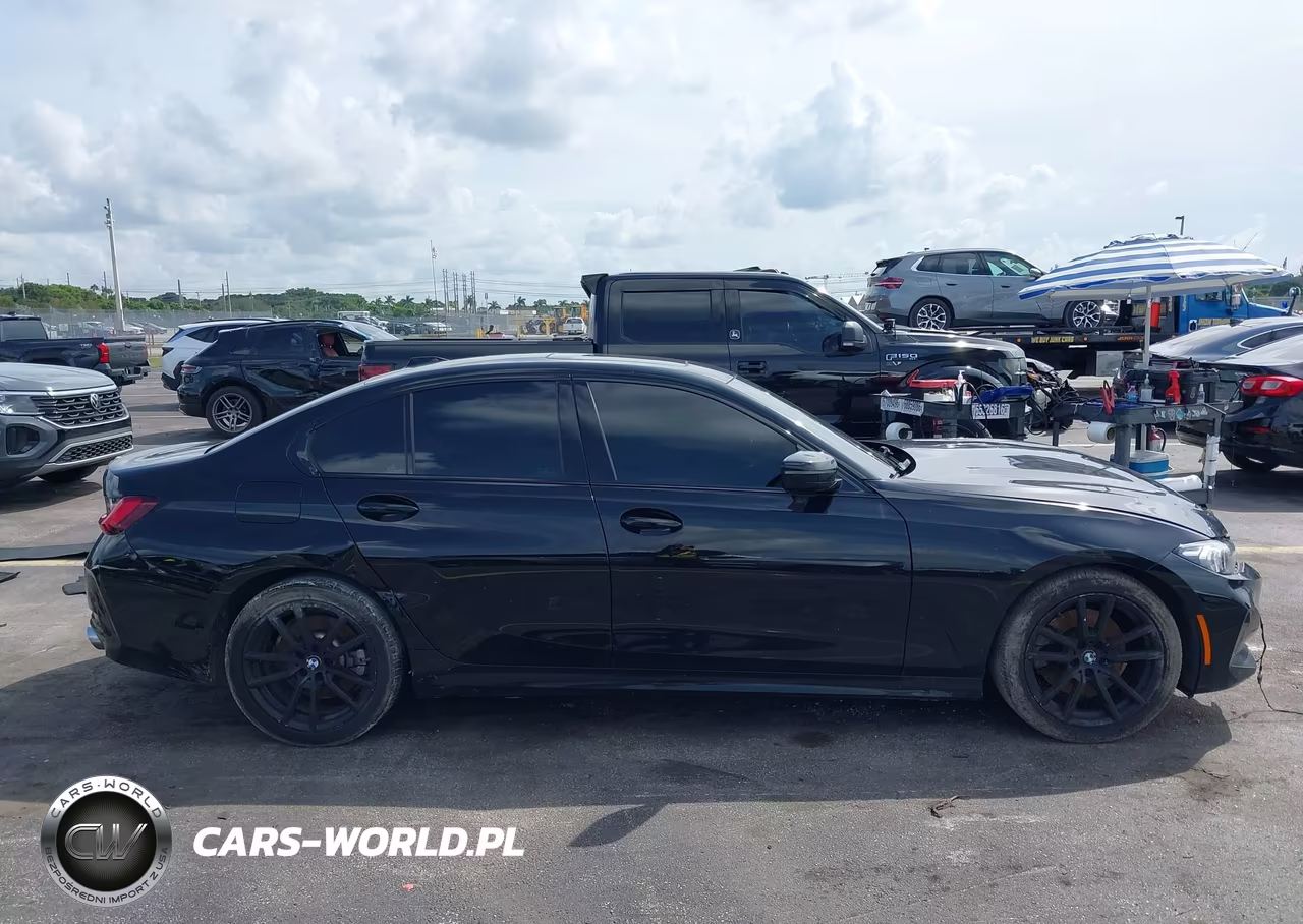 2023 BMW 330I VIN:3MW69FF00P8C83698 - 14