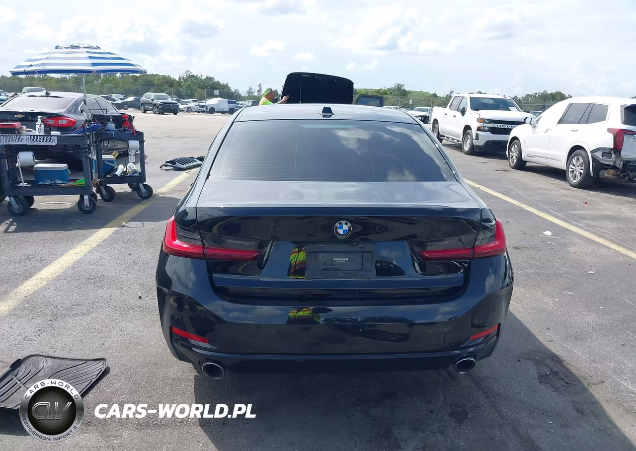 2023 BMW 330I VIN:3MW69FF00P8C83698 - 17