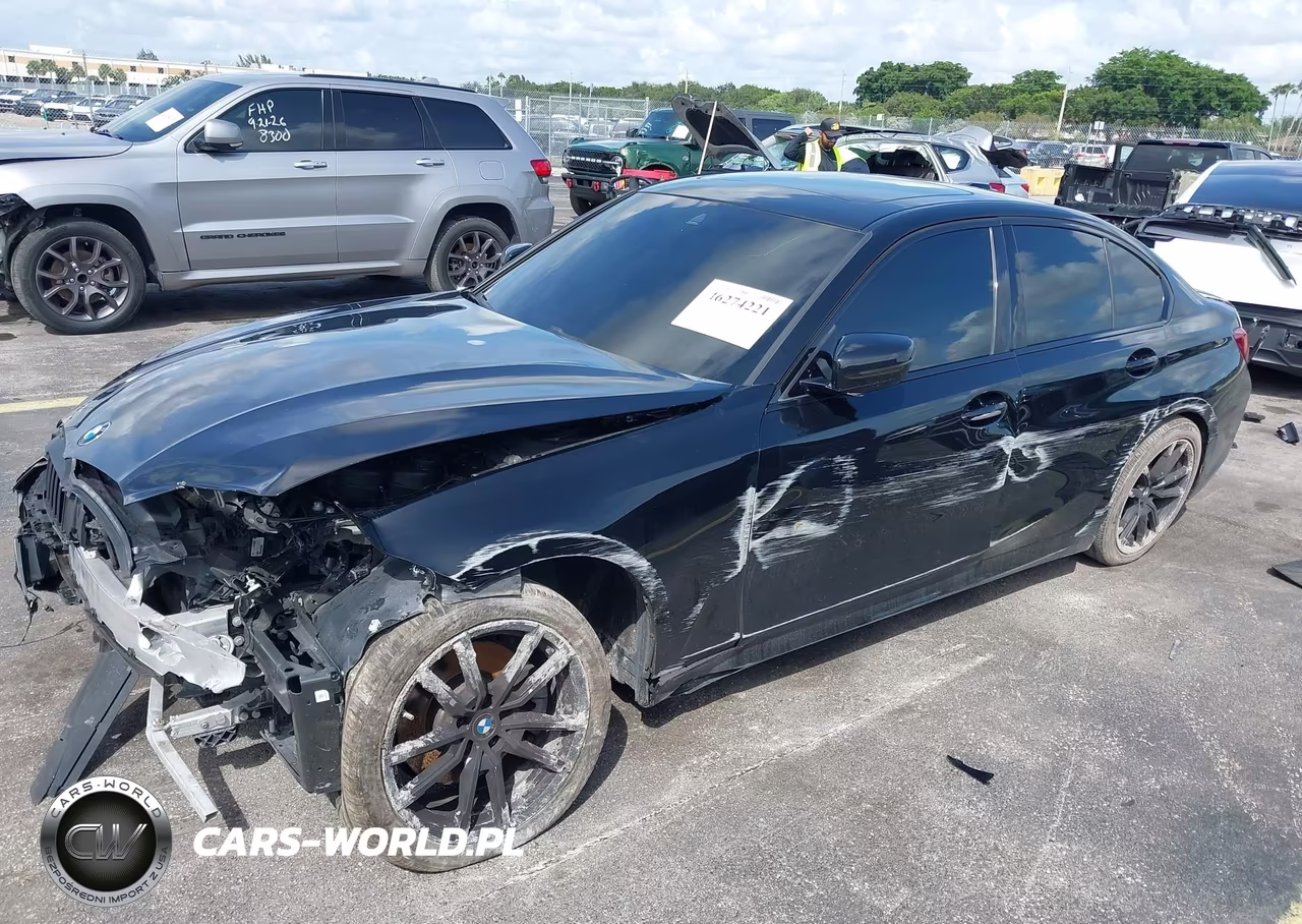 2023 BMW 330I VIN:3MW69FF00P8C83698 - 2