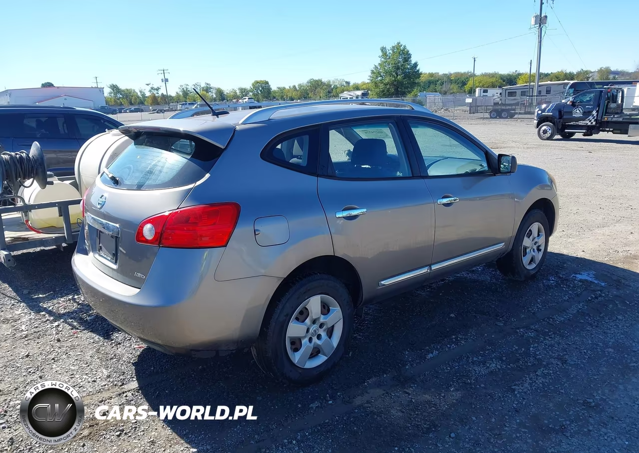 2015 Nissan Rogue Select S VIN:JN8AS5MV0FW750834 - 4