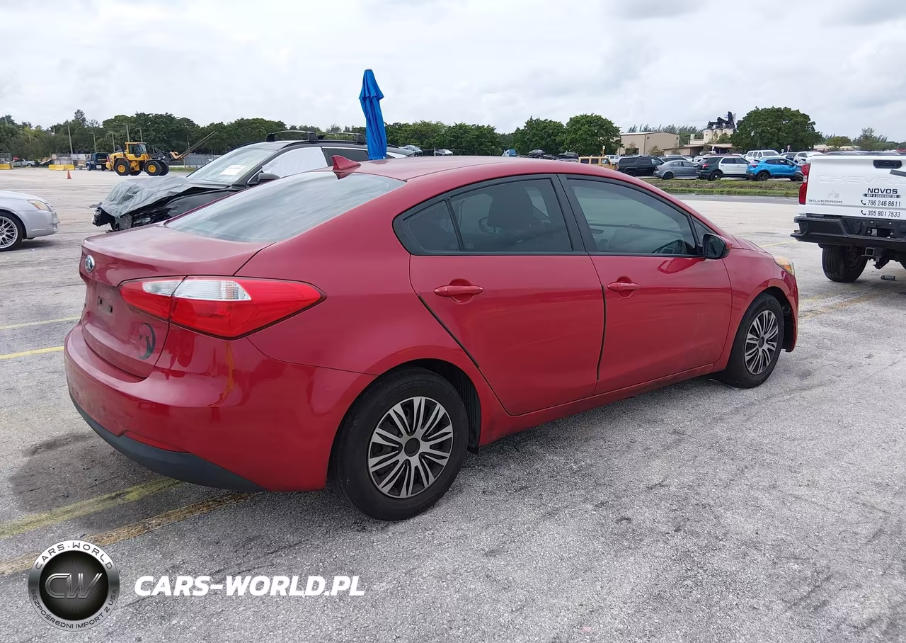 2016 Kia Forte Lx VIN:KNAFK4A68G5558879 - 4