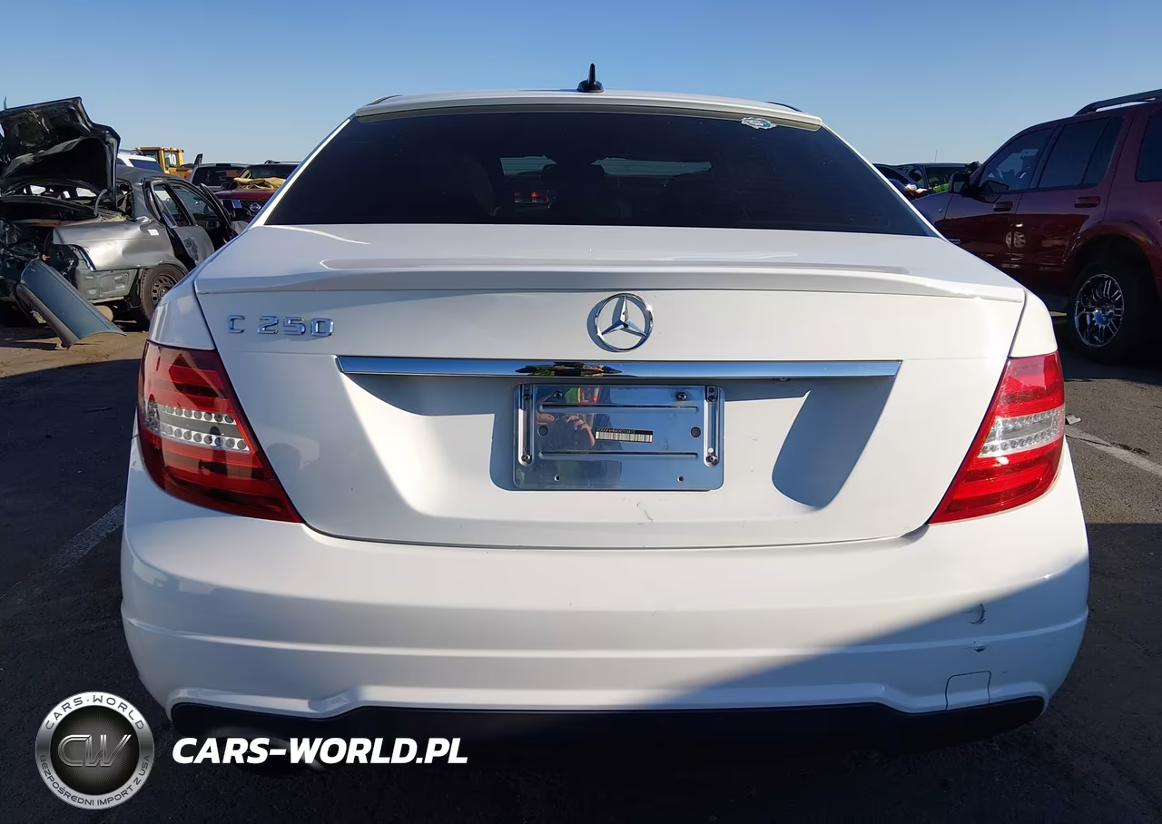 2013 Mercedes-Benz C 250 Sport VIN:WDDGF4HB4DR253873 - 16