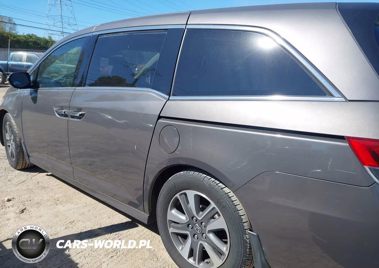 2016 Honda Odyssey Touring-Touring Elite VIN:5FNRL5H90GB081690 - 3