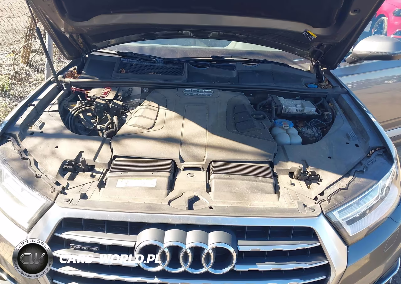 2017 Audi Q7 3.0T Premium VIN:WA1LABF76HD030063 - 10