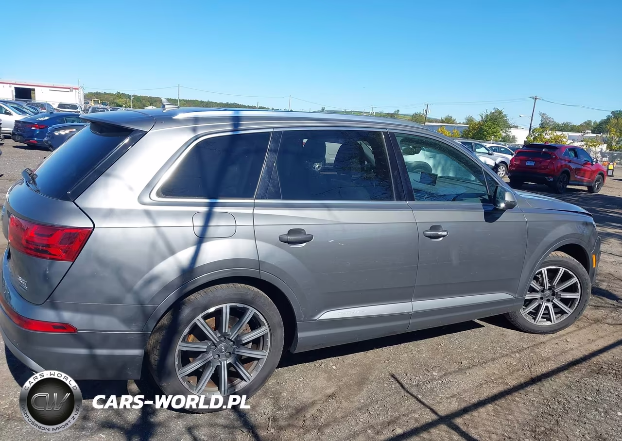 2017 Audi Q7 3.0T Premium VIN:WA1LABF76HD030063 - 14