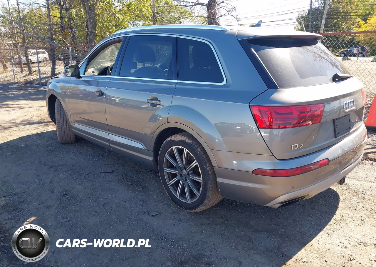 2017 Audi Q7 3.0T Premium VIN:WA1LABF76HD030063 - 3