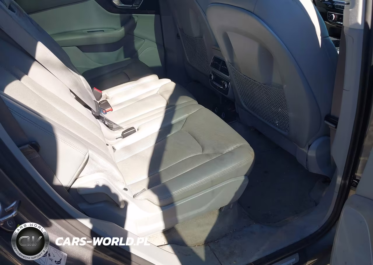 2017 Audi Q7 3.0T Premium VIN:WA1LABF76HD030063 - 8