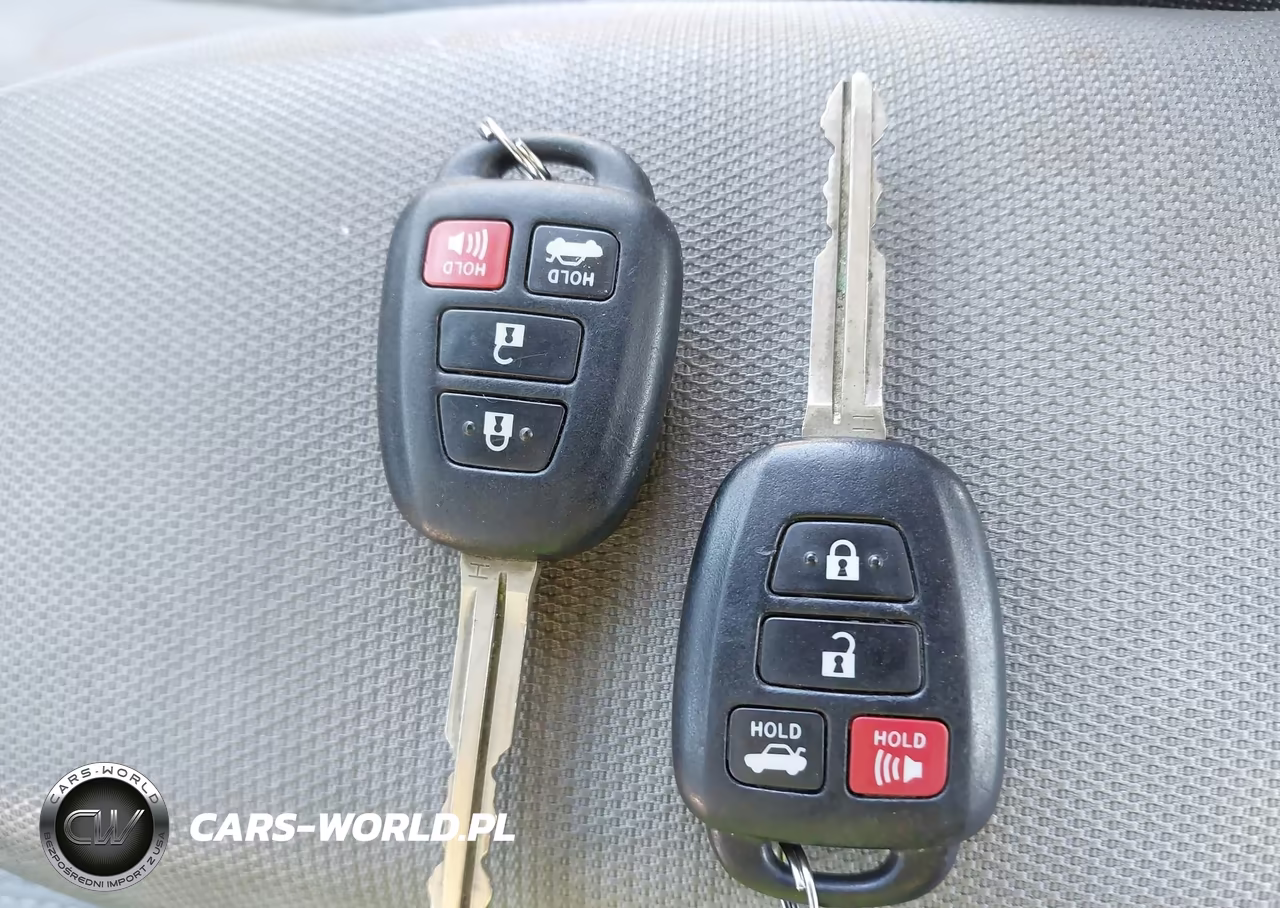2016 Toyota Corolla Le VIN:2T1BURHE8GC650020 - 11