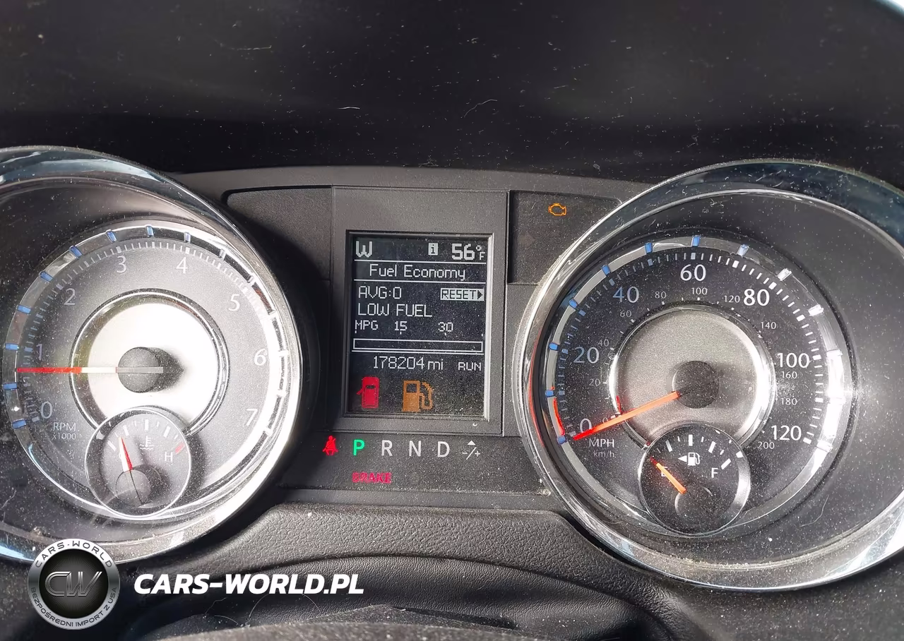 2012 Chrysler Town & Country Touring VIN:2C4RC1BG1CR245768 - 7