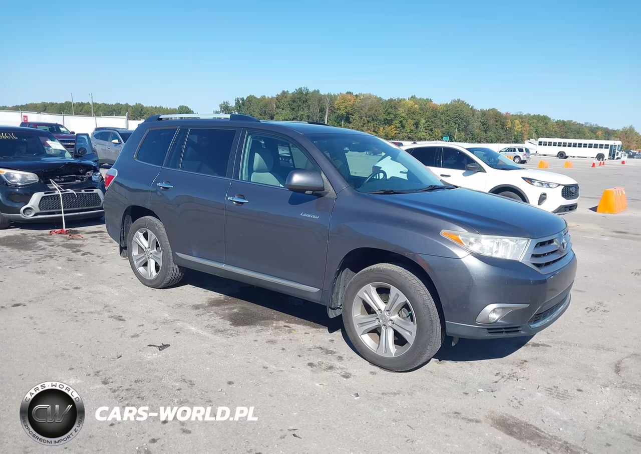 2013 Toyota Highlander Limited V6