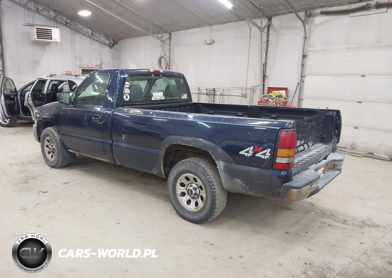 2007 GMC Sierra 1500 Classic Work Truck VIN:3GTEK14XX7G181272 - 3