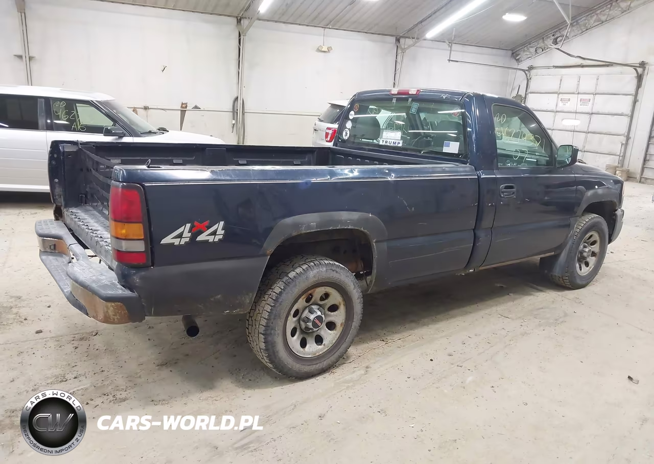 2007 GMC Sierra 1500 Classic Work Truck VIN:3GTEK14XX7G181272 - 4