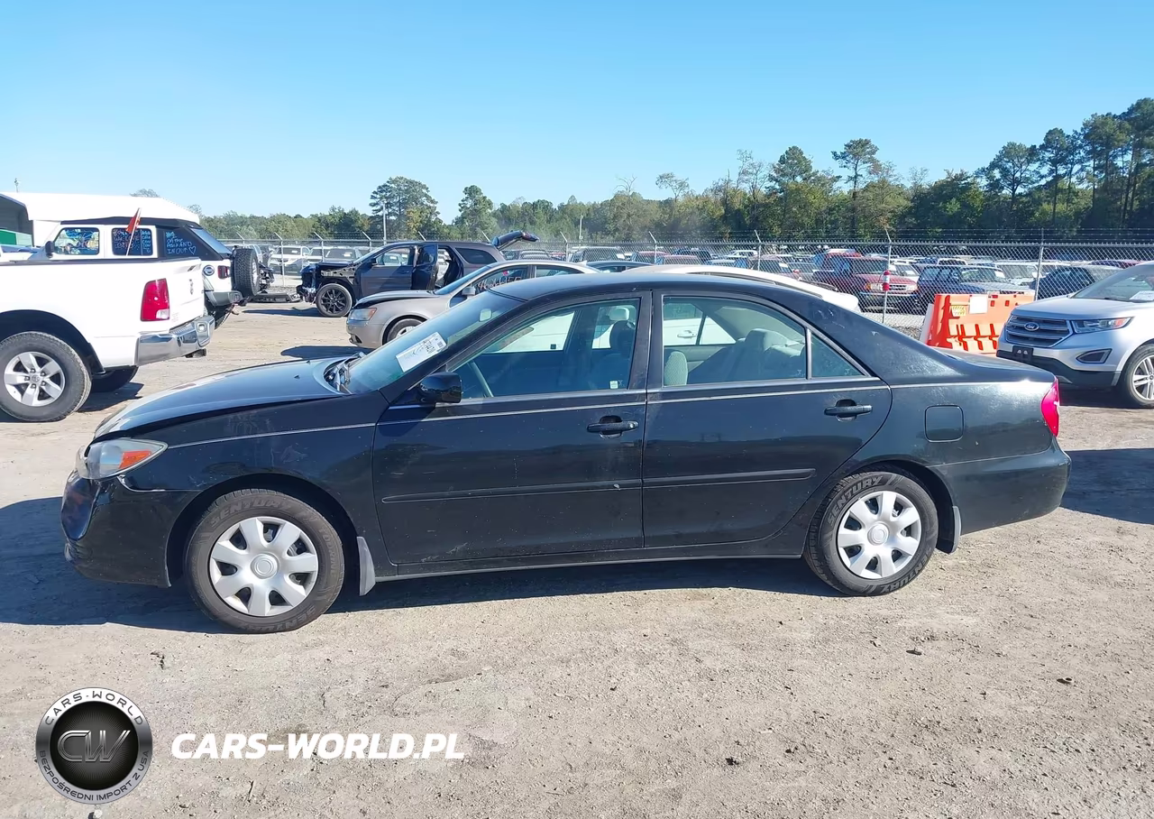 2003 Toyota Camry Le VIN:4T1BE32K03U143596 - 14
