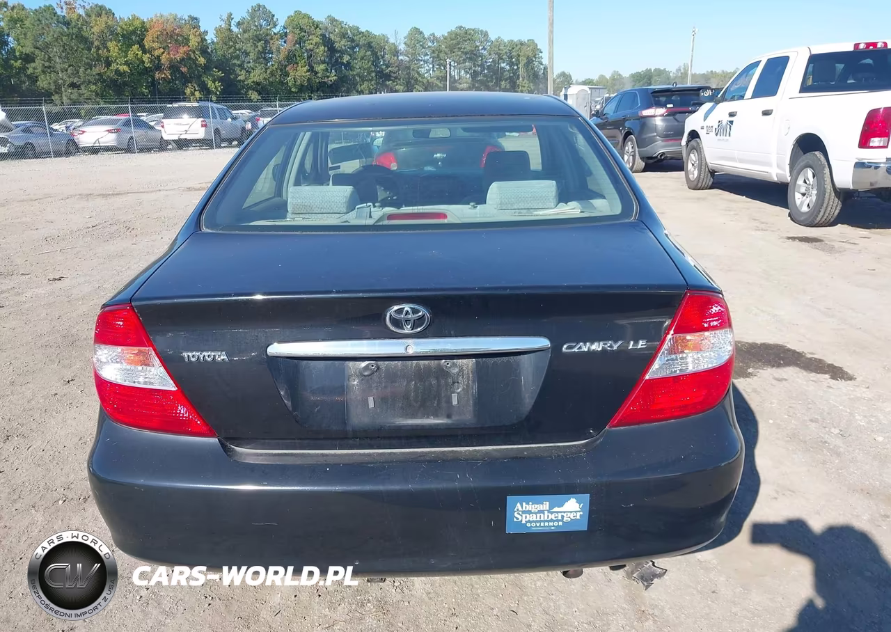2003 Toyota Camry Le VIN:4T1BE32K03U143596 - 16