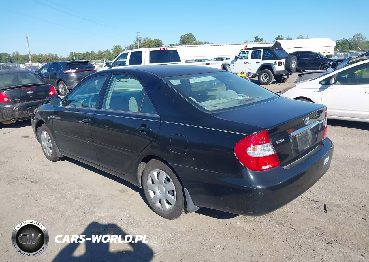 2003 Toyota Camry Le VIN:4T1BE32K03U143596 - 3