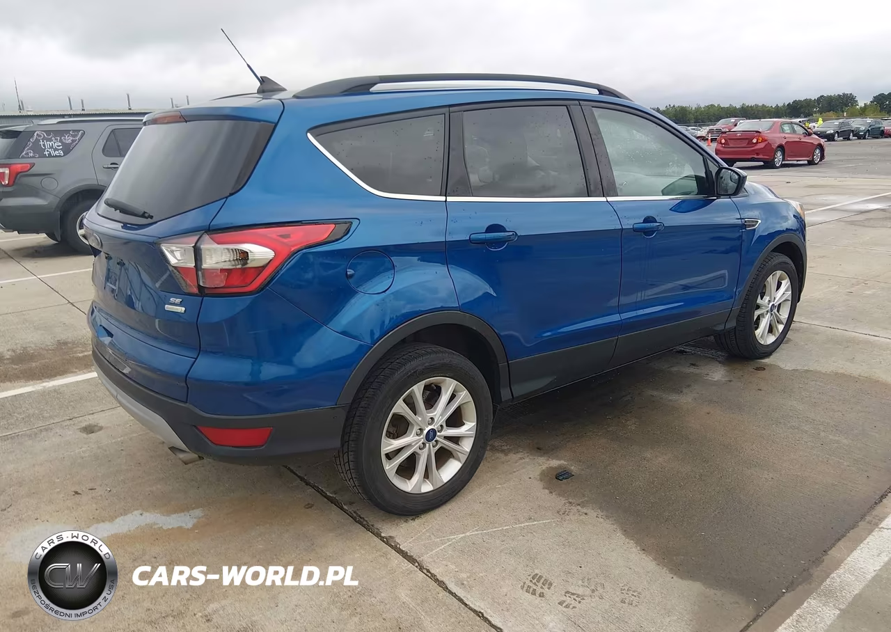 2018 Ford Escape Se VIN:1FMCU0GD1JUC57443 - 4