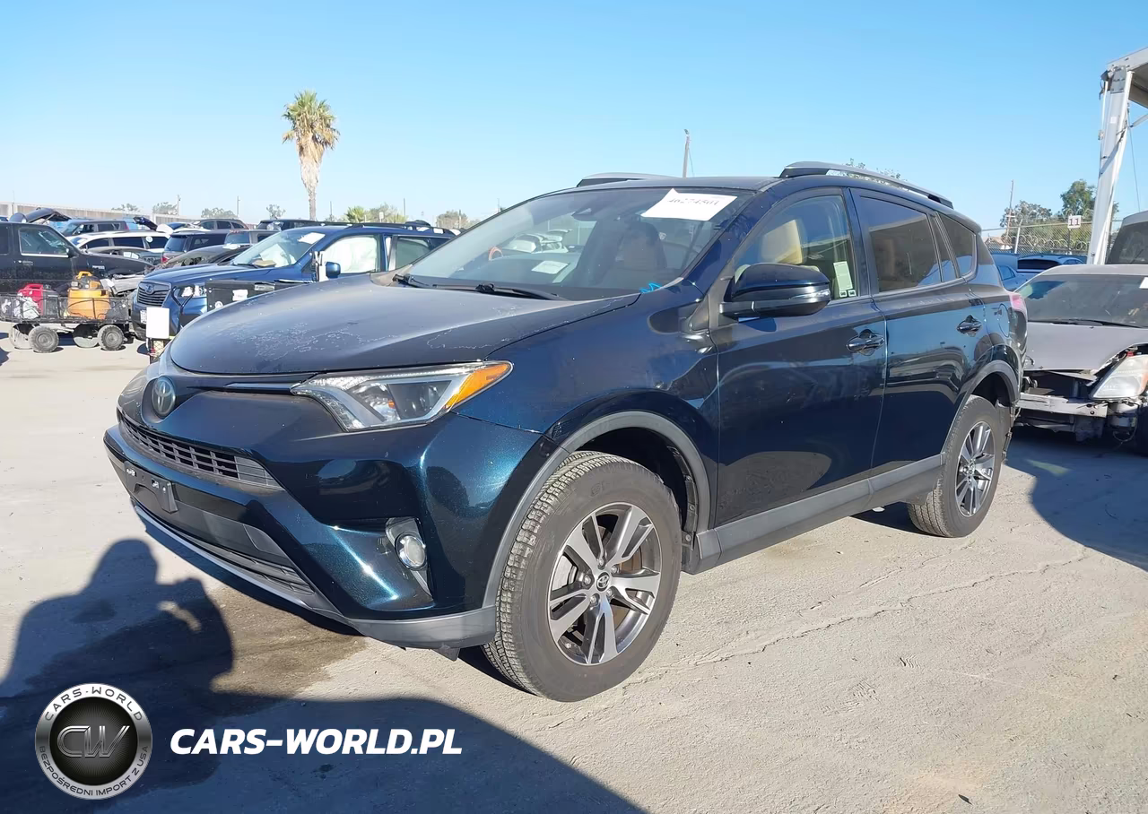 2017 Toyota Rav4 Xle VIN:JTMWFREV6HJ136575 - 2