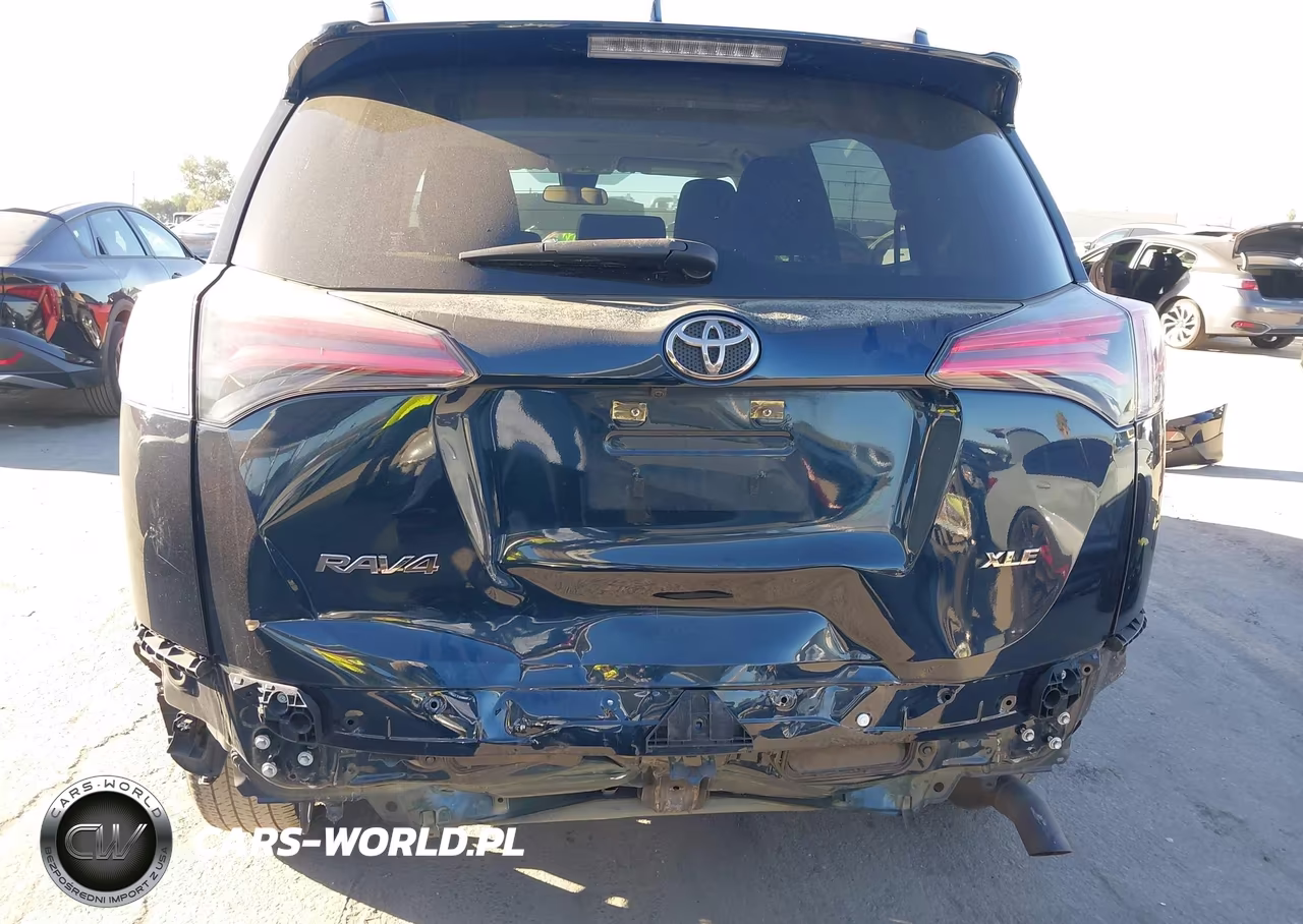 2017 Toyota Rav4 Xle VIN:JTMWFREV6HJ136575 - 6