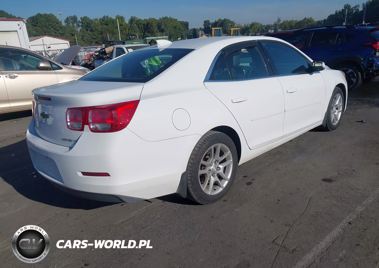 2015 Chevrolet Malibu 1Lt VIN:1G11C5SL1FF117925 - 4