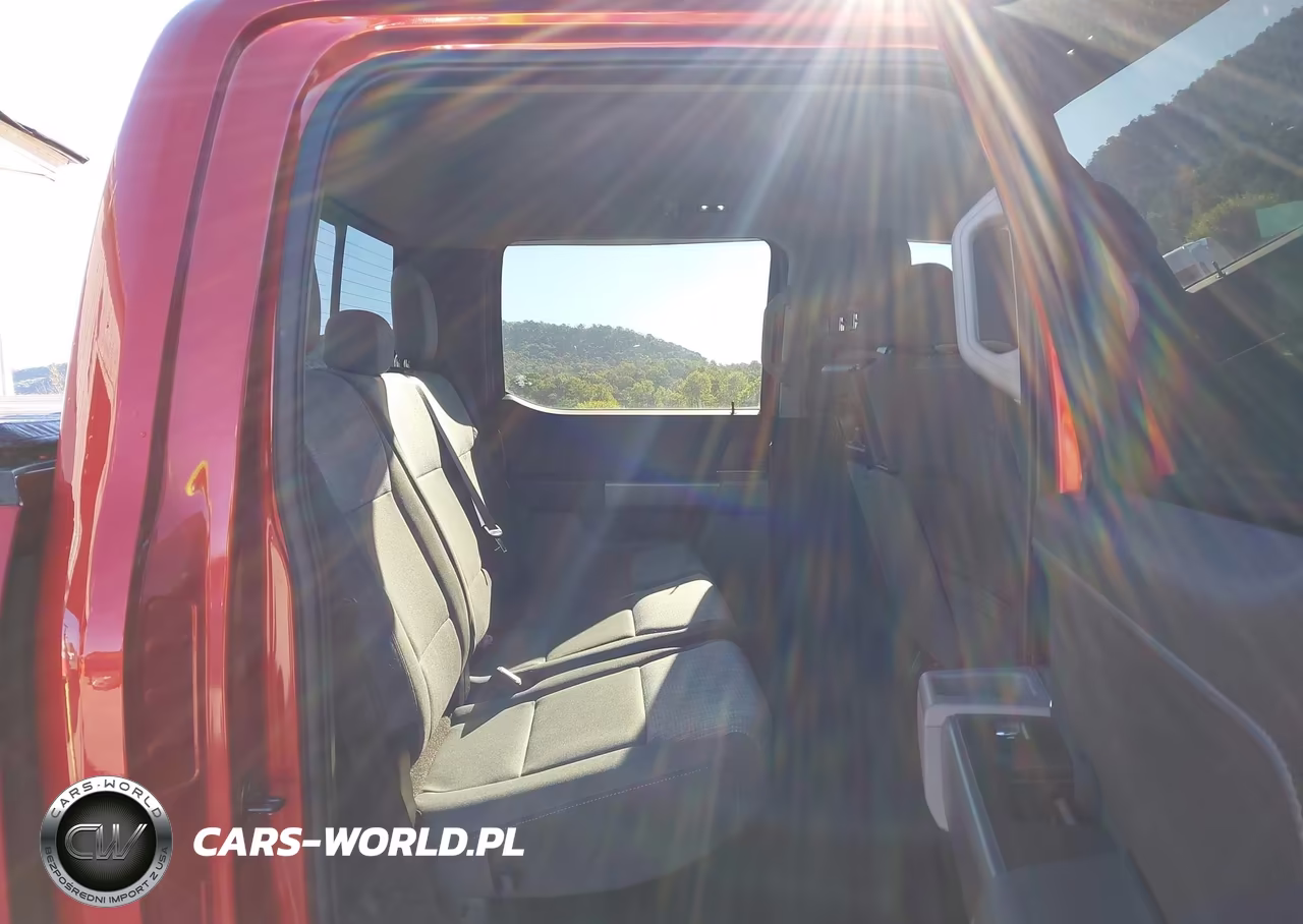 2023 Ford F-150 Xlt VIN:1FTFW1E80PKD61286 - 8