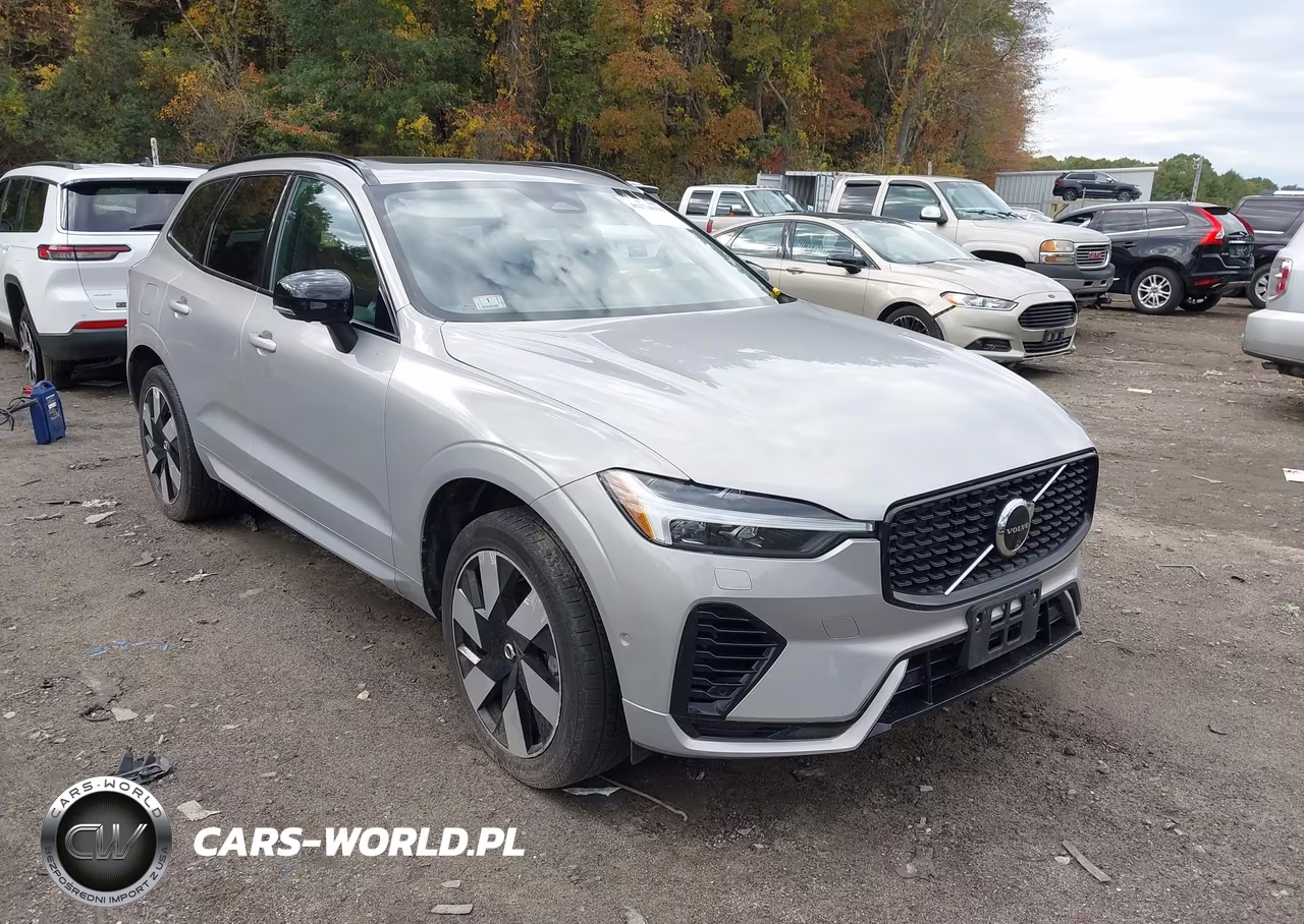 2024 Volvo Xc60 Recharge Plug-In Hybrid T8 Plus Dark Theme