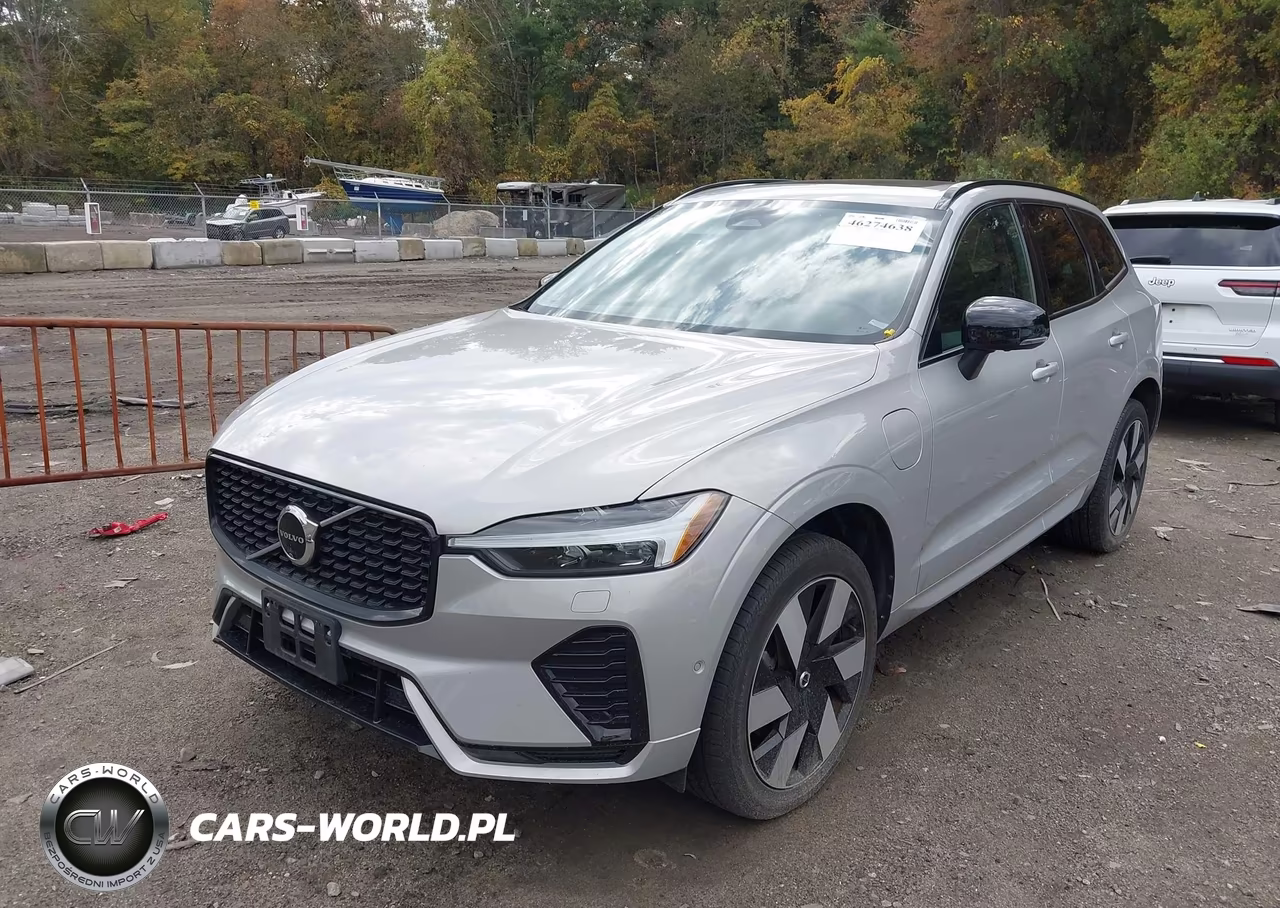 2024 Volvo Xc60 Recharge Plug-In Hybrid T8 Plus Dark Theme VIN:YV4H60DL7R1783604 - 2