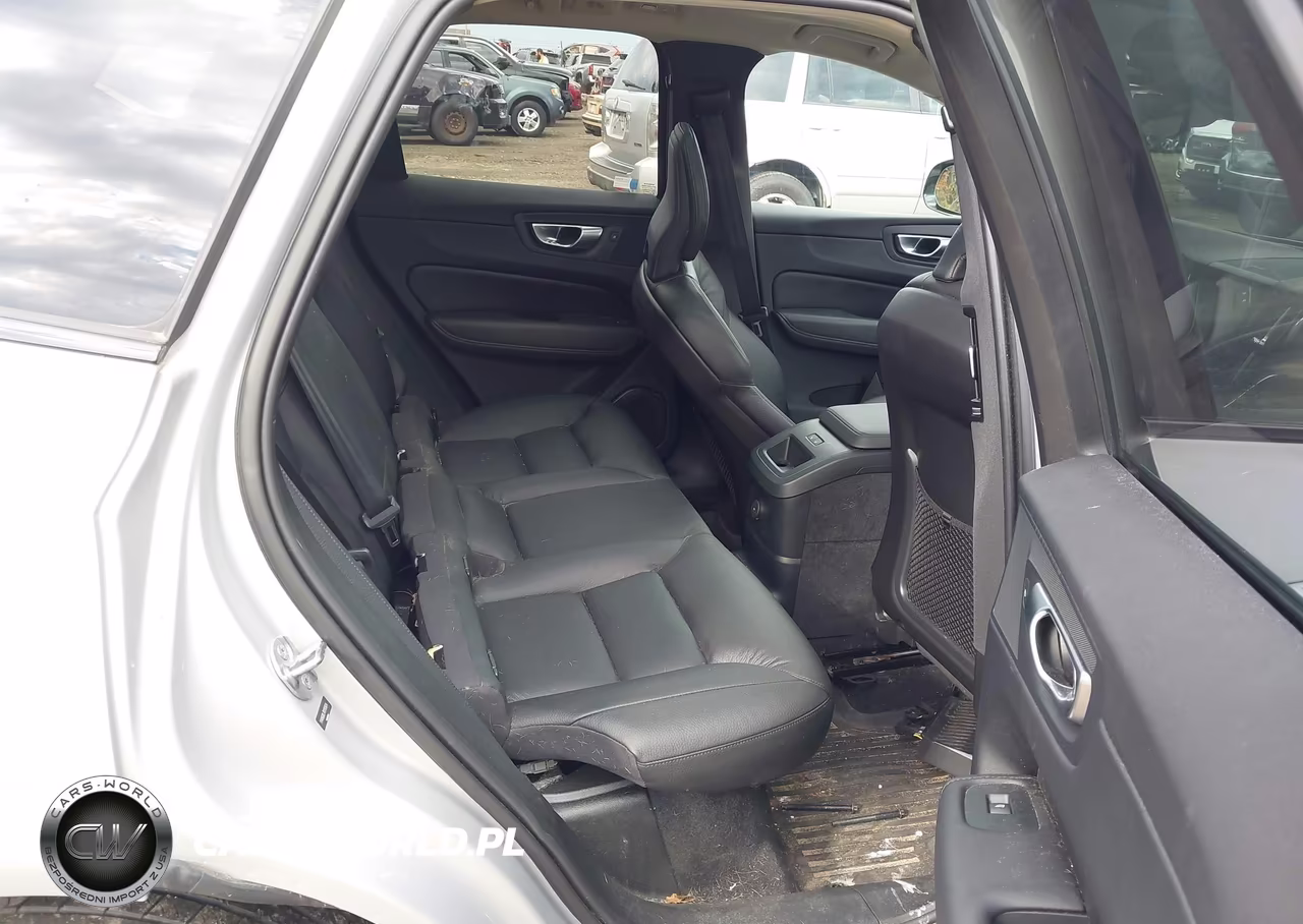 2024 Volvo Xc60 Recharge Plug-In Hybrid T8 Plus Dark Theme VIN:YV4H60DL7R1783604 - 8