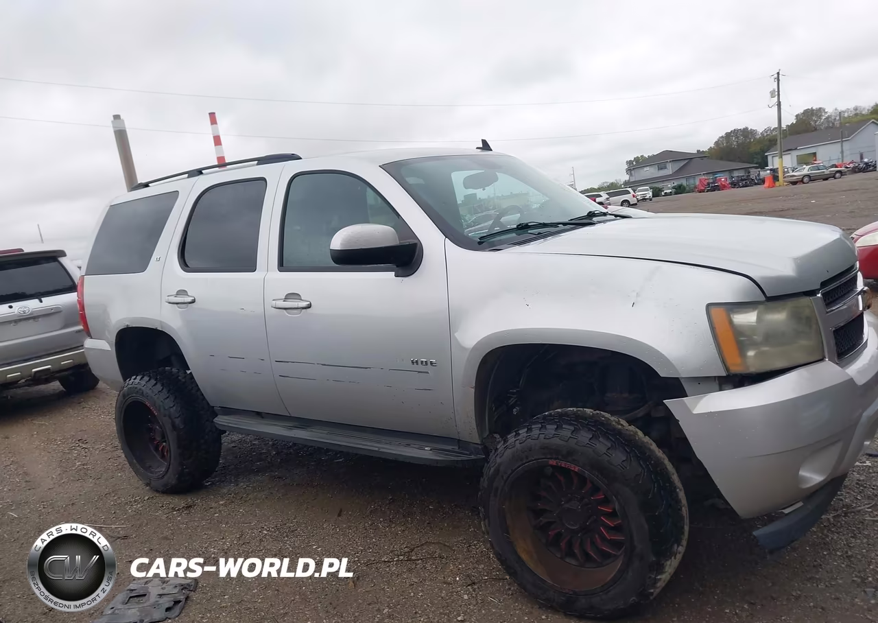 2011 Chevrolet Tahoe Lt VIN:1GNSKBE01BR150177 - 13