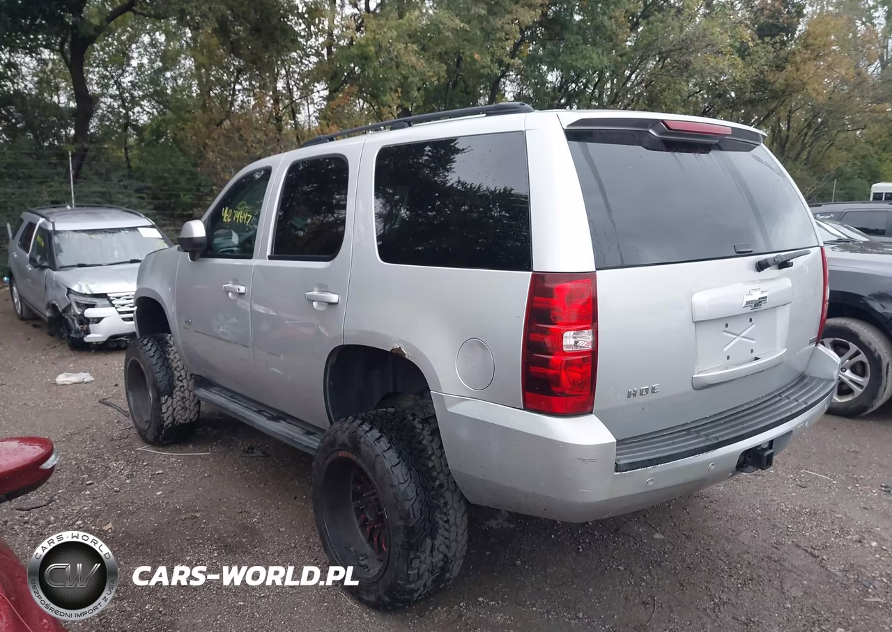 2011 Chevrolet Tahoe Lt VIN:1GNSKBE01BR150177 - 3