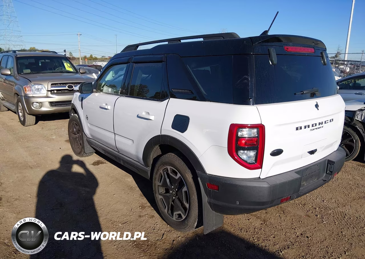 2021 Ford Bronco Sport Outer Banks VIN:3FMCR9C61MRA92969 - 3