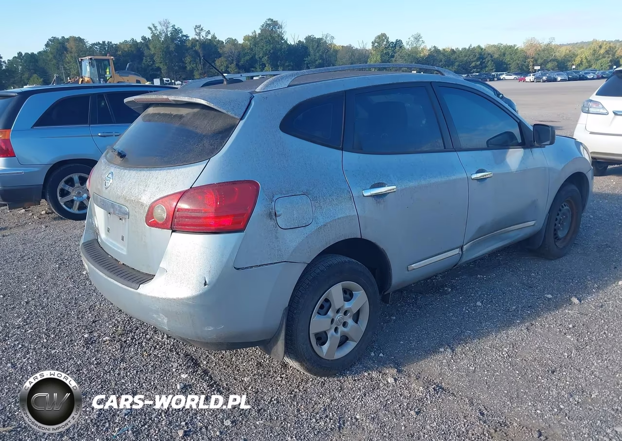 2015 Nissan Rogue Select S VIN:JN8AS5MT4FW152874 - 4