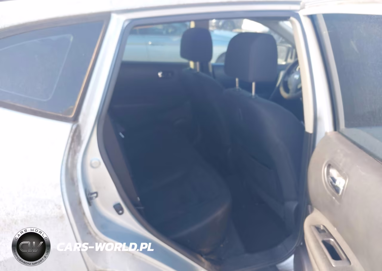 2015 Nissan Rogue Select S VIN:JN8AS5MT4FW152874 - 8
