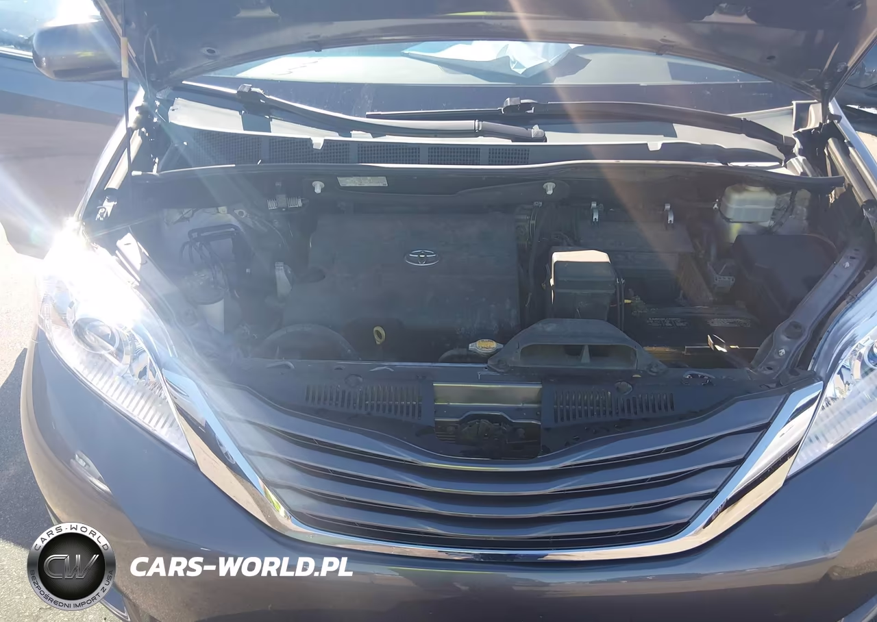 2015 Toyota Sienna Le 8 Passenger VIN:5TDKK3DC5FS546906 - 10