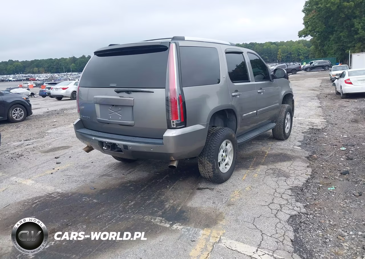 2007 Chevrolet Tahoe Lt VIN:1GNFC13JX7R117917 - 4