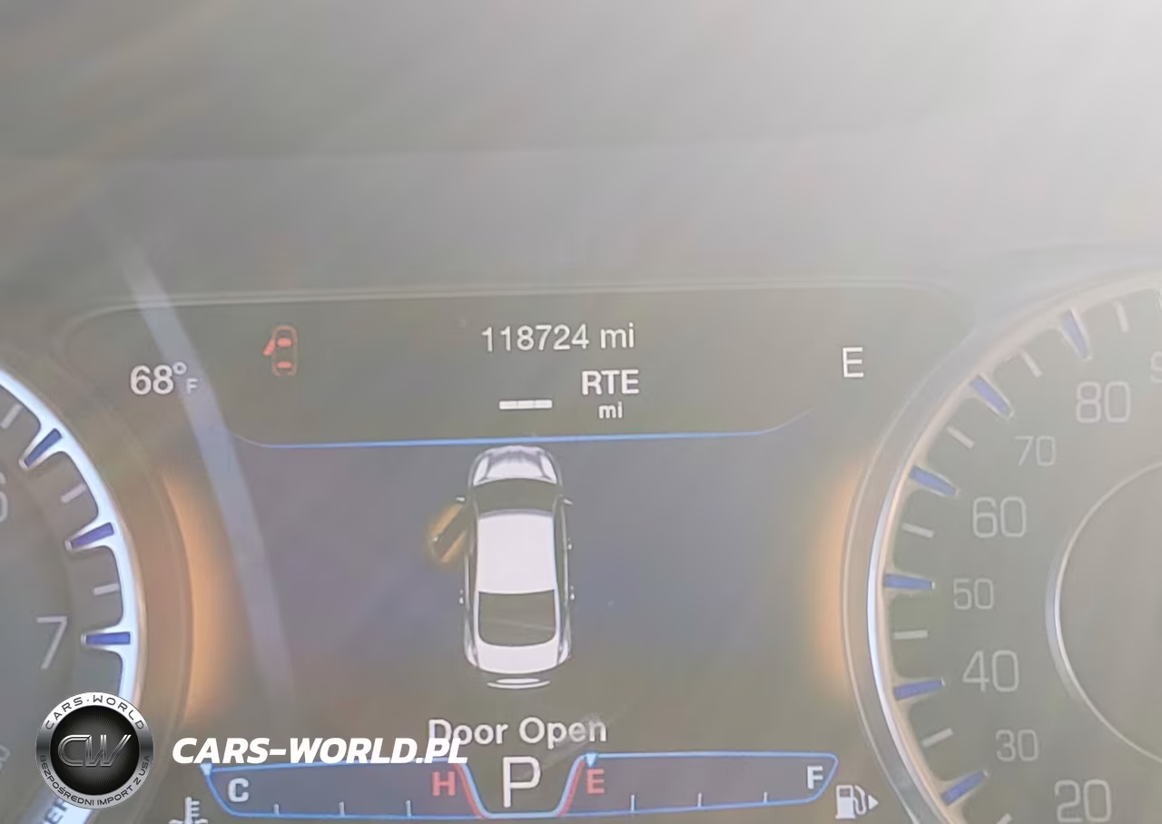2015 Chrysler 200 C VIN:1C3CCCCB8FN575868 - 15