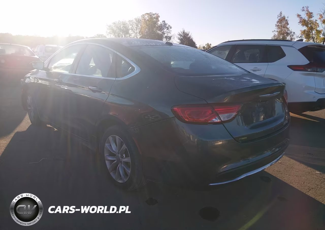 2015 Chrysler 200 C VIN:1C3CCCCB8FN575868 - 3