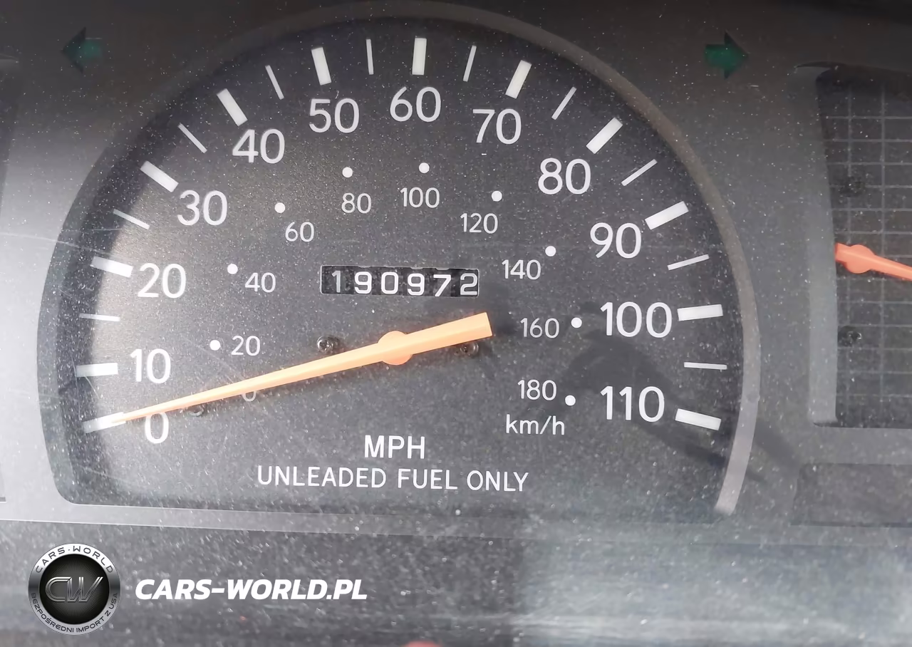 1999 Toyota Tacoma VIN:4TAVL52N3XZ414393 - 16