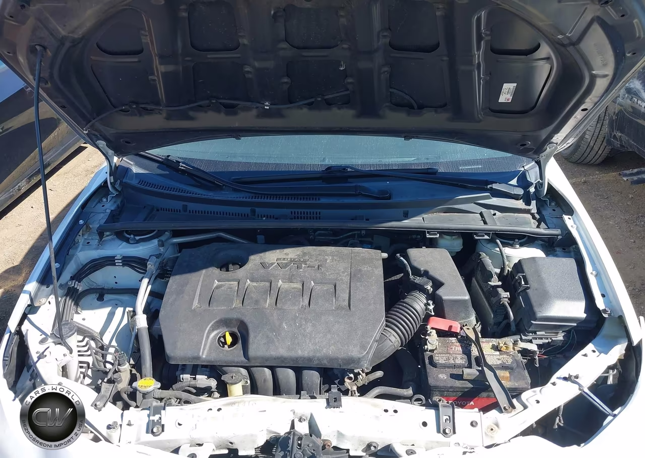 2016 Toyota Corolla Le VIN:2T1BURHEXGC630769 - 10