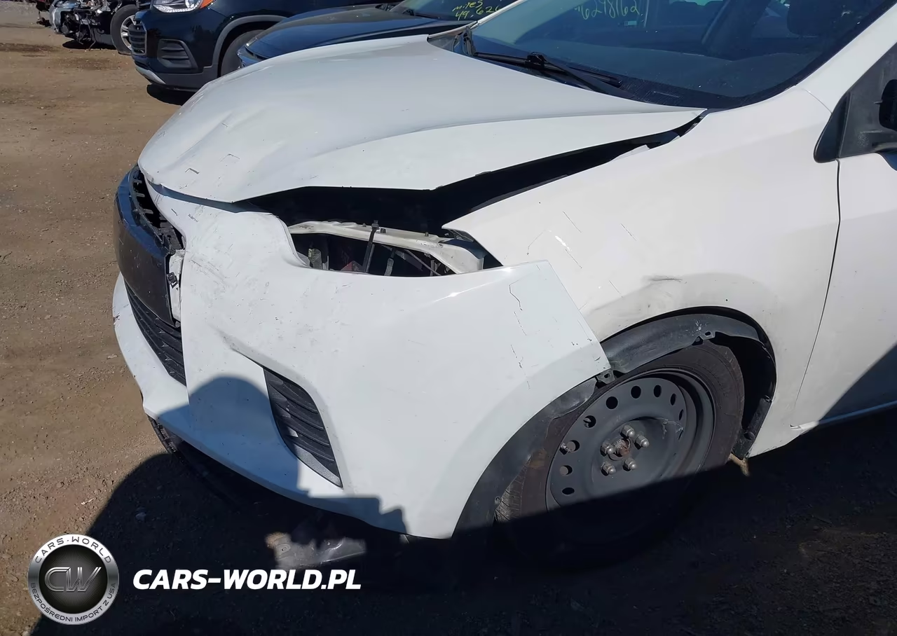 2016 Toyota Corolla Le VIN:2T1BURHEXGC630769 - 18