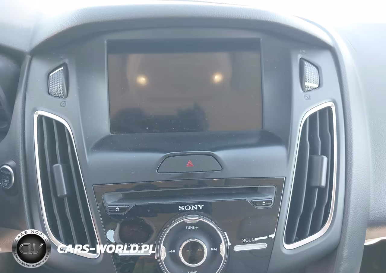 2016 Ford Focus Electric VIN:1FADP3R46GL319387 - 14