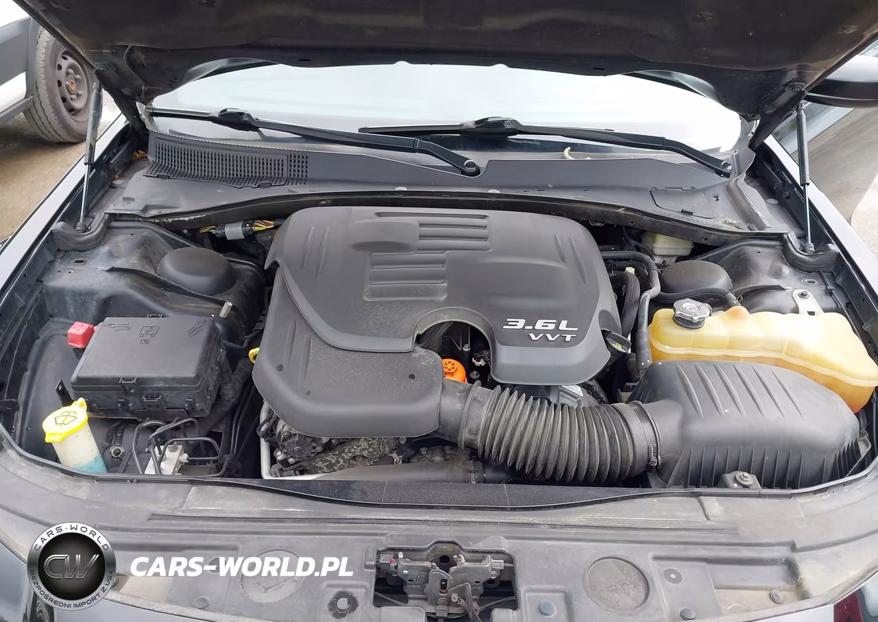 2014 Chrysler 300 300S VIN:2C3CCAGG8EH240112 - 10